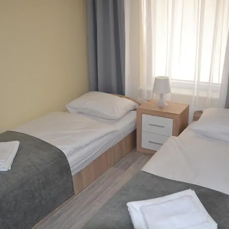 Lägenhet Srebrny Z Garazem Kołobrzeg