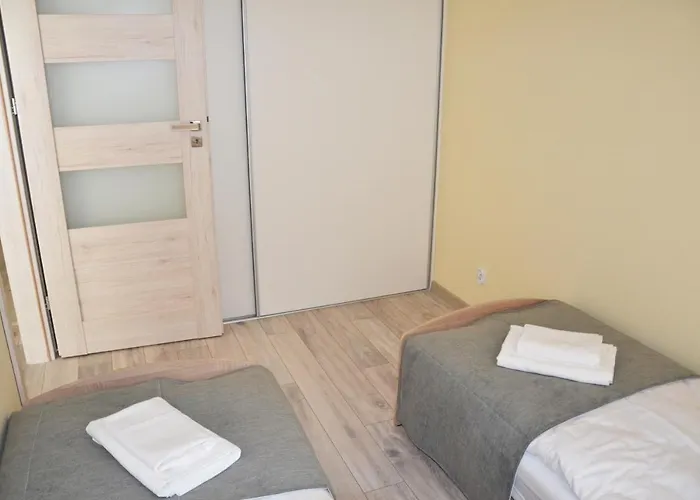 Srebrny Z Garazem * Kołobrzeg