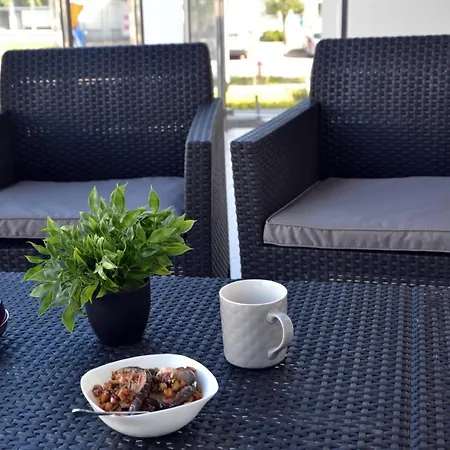 Daire Srebrny Z Garazem Kolobrzeg